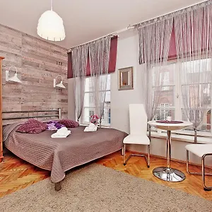 Kameralny Na Starowce Apartment